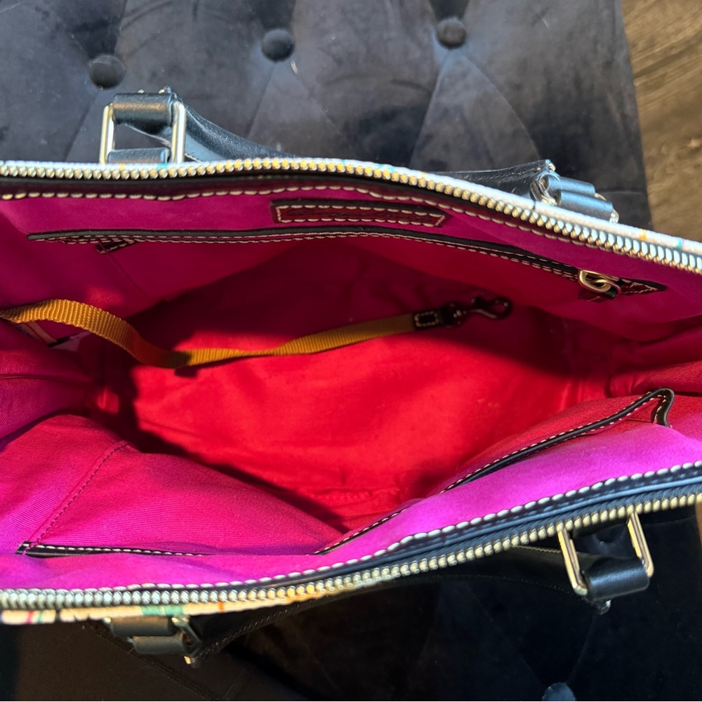 RARE - Dooney & Bourke Disney Mary Poppins Purse - Picture 2 of 3